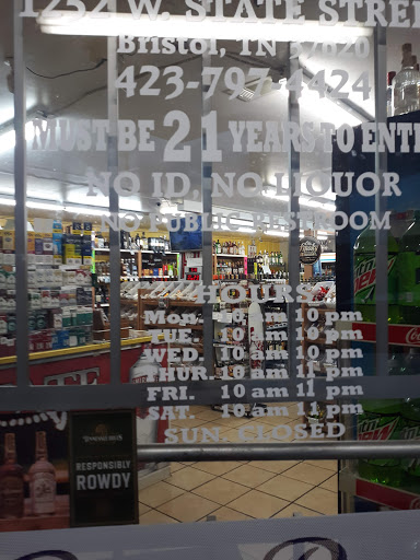 Liquor Store «State stree liquor & wine», reviews and photos, 1252 W State St, Bristol, TN 37620, USA
