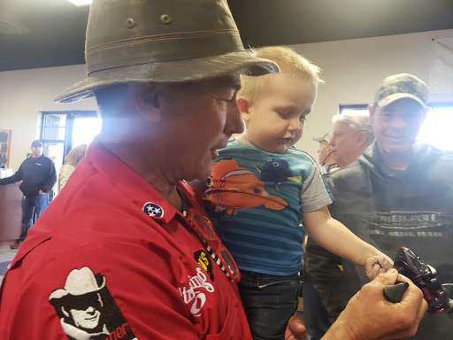 Sporting Goods Store «Sportsmans Factory Outlet», reviews and photos, 3031 N Martin Ave, Springfield, MO 65803, USA