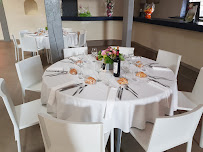 Atmosphère du Restaurant brunch Restaurant Le St-Moritz à Breuillet - n°12