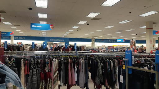 Clothing Store «Ross Dress for Less», reviews and photos, 1023 Edwards Ferry Rd NE, Leesburg, VA 20176, USA