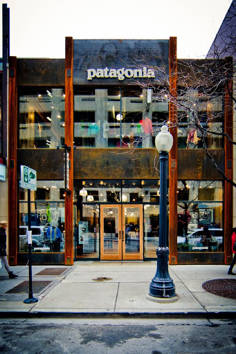 Clothing Store «Patagonia Chicago The Magnificent Mile®», reviews and photos, 48 E Walton St, Chicago, IL 60611, USA