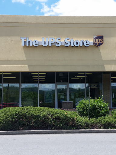 Shipping and Mailing Service «The UPS Store», reviews and photos, 30 Westgate Pkwy, Asheville, NC 28806, USA