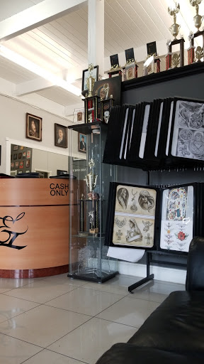 Tattoo Shop «Exclusive Ink Tattoos & Piercings», reviews and photos, 927 N Main St, Salinas, CA 93906, USA