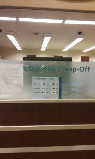 Grocery Store «Safeway», reviews and photos, 10223 Gravelly Lake Dr SW, Lakewood, WA 98499, USA