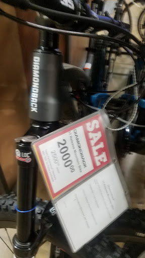 Bicycle Store «Performance Bicycle», reviews and photos, 1700 E Ventura Blvd, Oxnard, CA 93036, USA