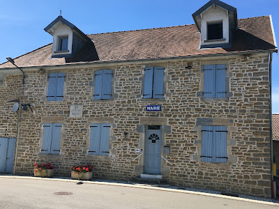 CHAMPVANS LES MOULINS - Mairie à Champvans-les-Moulins