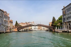 Ponte dell'Accademia image