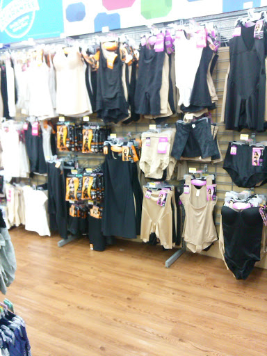 Discount Store «Walmart», reviews and photos, 1570 Chester Pike, Eddystone, PA 19022, USA