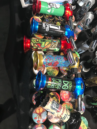 Tobacco Shop «Head Lines Smokes», reviews and photos, 1056 Broad Ripple Ave, Indianapolis, IN 46220, USA