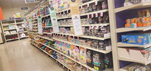 Pet Supply Store «PetSmart», reviews and photos, 1196 W Olive Ave, Merced, CA 95348, USA