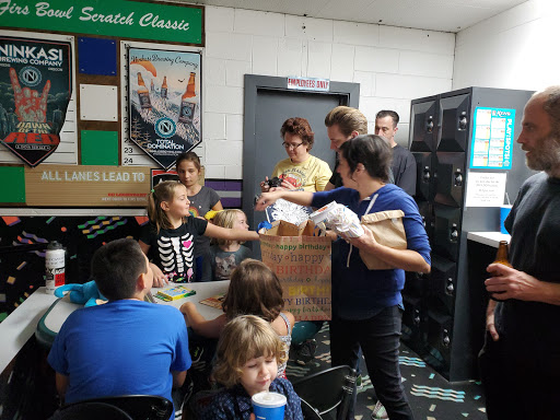 Bowling Alley «Firs Bowl Lanes», reviews and photos, 1950 River Rd, Eugene, OR 97404, USA