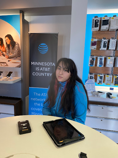 Cell Phone Store «AT&T», reviews and photos, 1980 S Robert St #110, West St Paul, MN 55118, USA