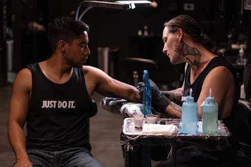 Tattoo Shop «Faces in the Dark Tattoo», reviews and photos, 121 Hall Professional Center, Kyle, TX 78640, USA