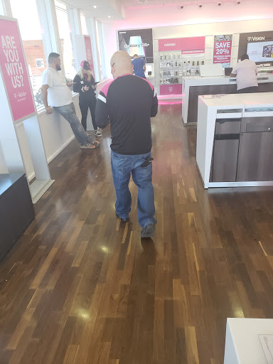 Cell Phone Store «T-Mobile», reviews and photos, 3600 Bel Aire Plaza, Napa, CA 94558, USA