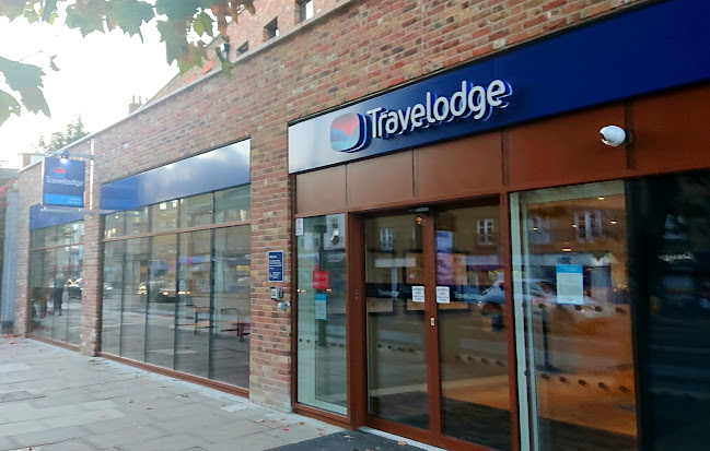 Travelodge London Mile End Open Times