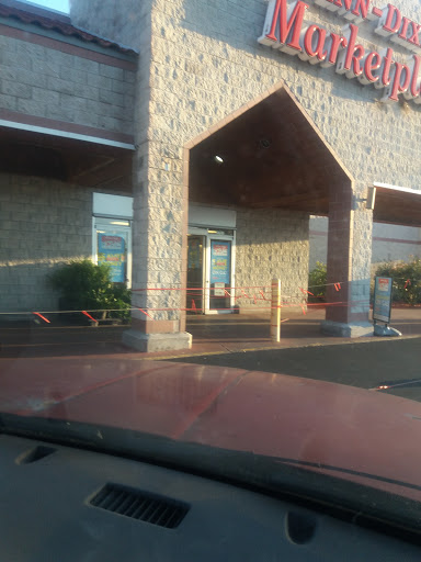 Grocery Store «Winn-Dixie», reviews and photos, 2701 S Woodland Blvd, DeLand, FL 32720, USA