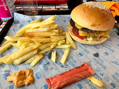 1971 Corner Cafe à Fréjus