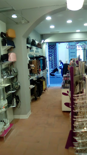 Donna Più Firenze negozio abbigliamento donna e accessori moda