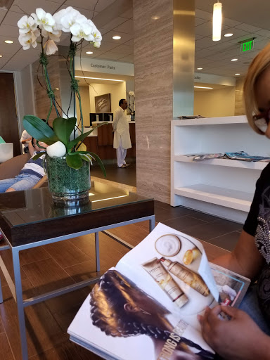 Auto Body Shop «Sewell Collision Center of Houston», reviews and photos, 111 Stage Runn Dr, Houston, TX 77090, USA