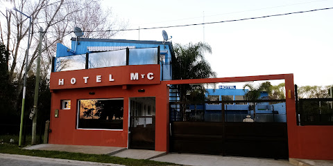Hotel M y C