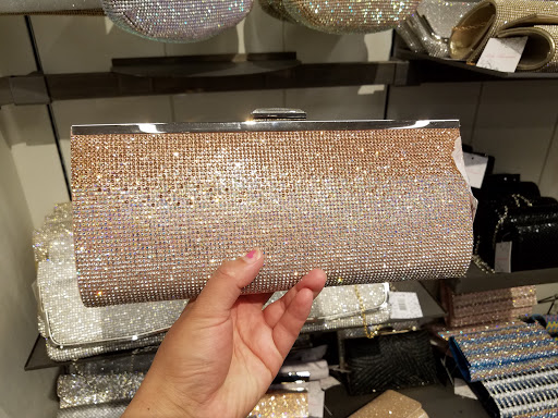 Shoe Store «DSW Designer Shoe Warehouse», reviews and photos, 2453 NW 185th Ave, Hillsboro, OR 97124, USA