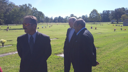 Cemetery «Jacksonville Memory Gardens Cemetery and Funeral Home», reviews and photos, 111 Blanding Blvd, Orange Park, FL 32073, USA