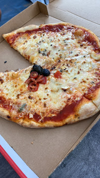 Plats et boissons du Pizzeria Pizza Ciao Belli à Cornillon - n°2