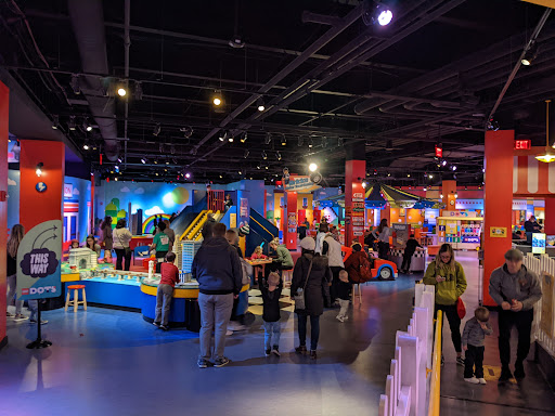 Shopping Mall «Plymouth Meeting Mall», reviews and photos, 500 W Germantown Pike, Plymouth Meeting, PA 19462, USA