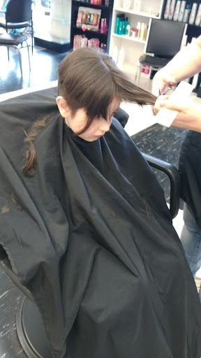 Barber Shop «One Stop Hair & Beauty Shop», reviews and photos, 1667 18th St, Springfield, OR 97477, USA