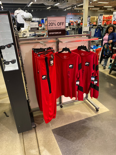 Sporting Goods Store «Nike Factory Store», reviews and photos, 1 Premium Outlet Blvd #699, Tinton Falls, NJ 07753, USA