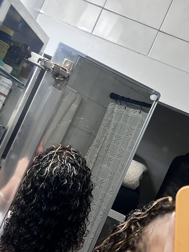 Hair Salon «J Hollywood Salon», reviews and photos, 401 Windsor Hwy, New Windsor, NY 12553, USA