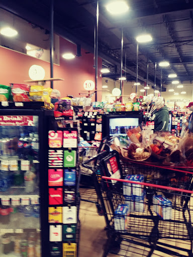 Supermarket «Giant Eagle», reviews and photos, 1700 Corporate Woods Pkwy, Uniontown, OH 44685, USA