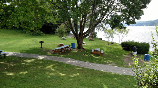 Park «Quiet Cove Riverfront Park», reviews and photos, 1 Clear Water Dr, Poughkeepsie, NY 12601, USA