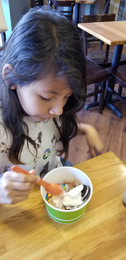 Frozen Yogurt Shop «Front Porch», reviews and photos, 3107 S Interstate 35 #770, Round Rock, TX 78664, USA