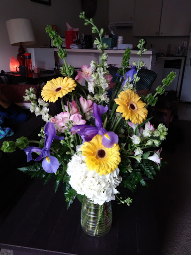 Florist «Kern Park Flower Shoppe», reviews and photos, 6713 SE Holgate Blvd, Portland, OR 97206, USA