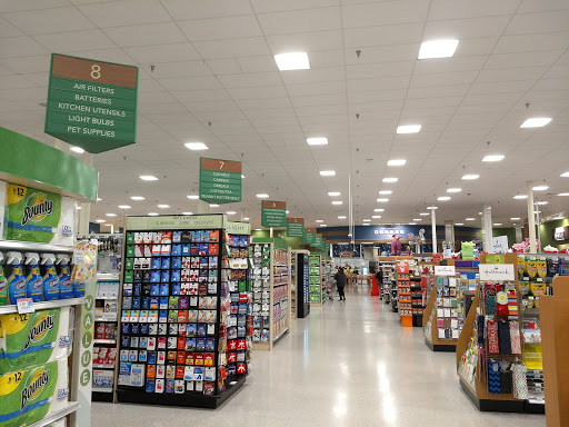 Supermarket «Publix Super Market», reviews and photos, 8701 W Hillsborough Ave, Tampa, FL 33615, USA