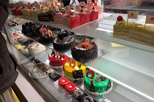 7th Heaven Bakery and Cake Shop image