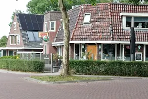 Natuurbad en Camping Engelbert (Groningen) (ook trekkershutten) image