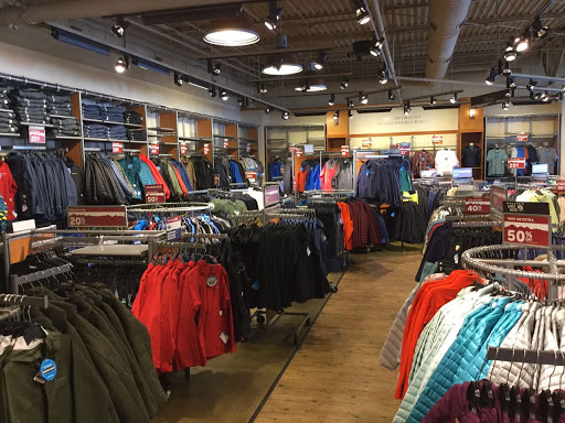 Sportswear Store «Columbia Sportswear Outlet Store at Prime Outlets Grove City», reviews and photos, 1911 Leesburg Grove City Rd #445, Grove City, PA 16127, USA