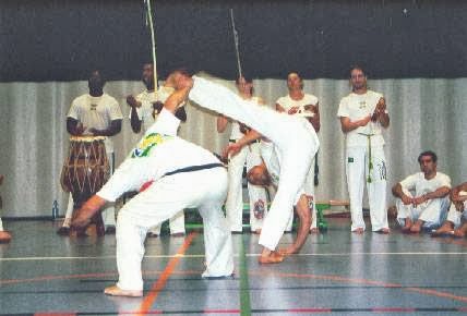 Beoordelingen van Capoeira Aartselaar mestre Gideon in Antwerpen - Dansschool