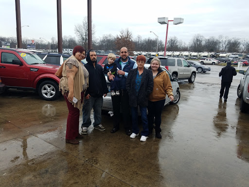 Car Dealer «6k & Under Auto Sales», reviews and photos, 1701 N Broadway, Lexington, KY 40505, USA
