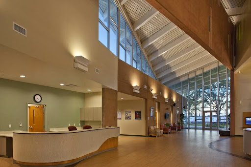 Recreation Center «Largo Community Center», reviews and photos, 400 Alt Keene Rd, Largo, FL 33771, USA