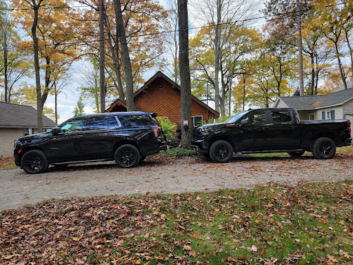 Car Dealer «Vic Canever Chevrolet», reviews and photos, 3000 Owen Rd, Fenton, MI 48430, USA