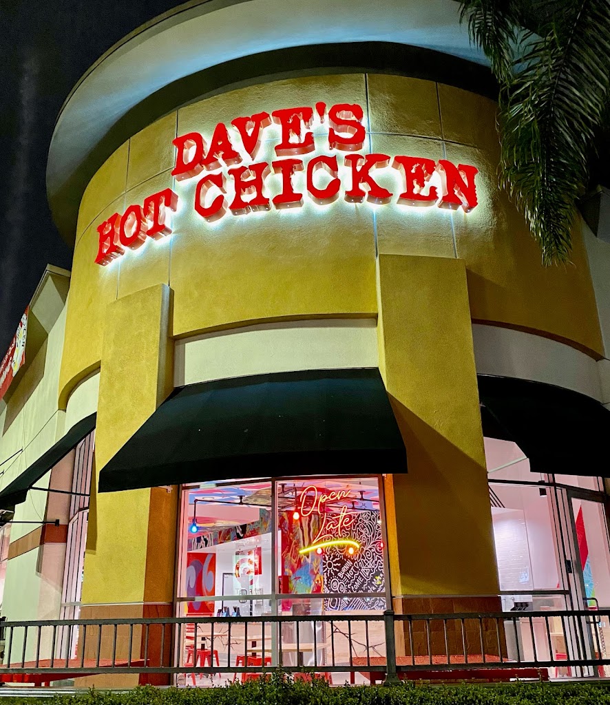 Dave's Hot Chicken 92626