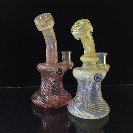 Glass Shop «WHELANS GLASS GALLERY, VAPOR, CIGAR, GIFT & SMOKE SHOP», reviews and photos, 2486 Bancroft Way, Berkeley, CA 94704, USA