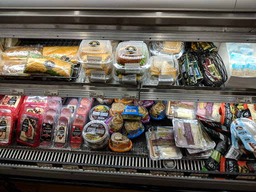 Grocery Store «Fresh Thyme Farmers Market- Naperville», reviews and photos, 790 Royal St George Dr, Naperville, IL 60563, USA