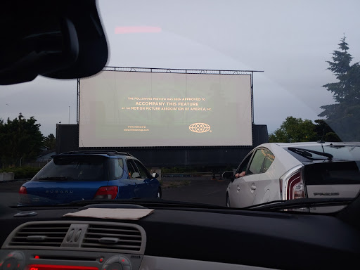 Movie Theater «Cornelius 10 Cinemas», reviews and photos, 200 N 26th Ave, Cornelius, OR 97113, USA