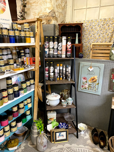 Home Goods Store «Olde Factory», reviews and photos, 139 S Hanover St, Hummelstown, PA 17036, USA