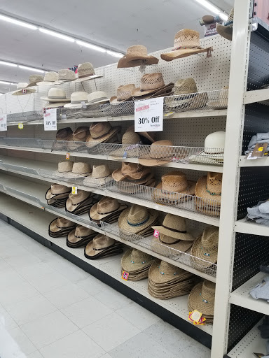 Department Store «Alton Farm & Home Supply», reviews and photos, 2600 Homer Adams Pkwy, Alton, IL 62002, USA