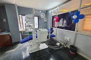 SM dental clinic image